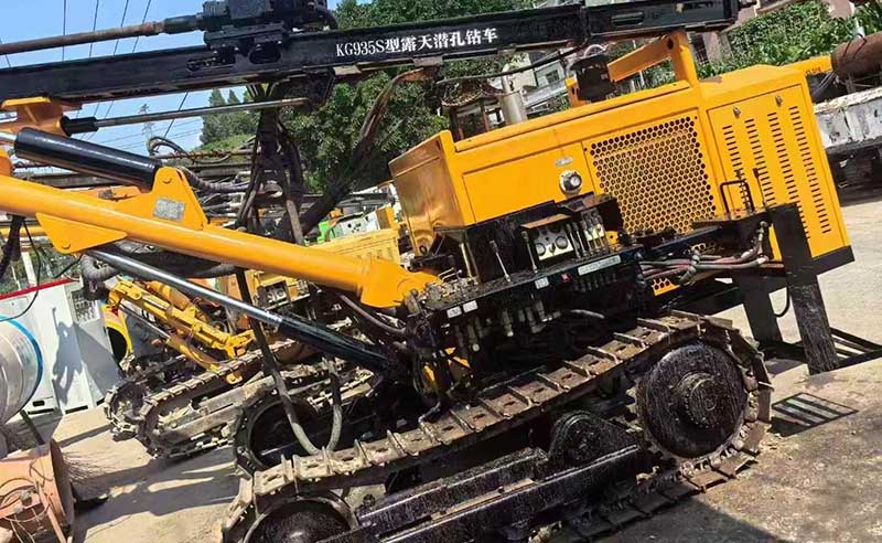 重慶出售19年開(kāi)山935S潛孔鉆機(jī)